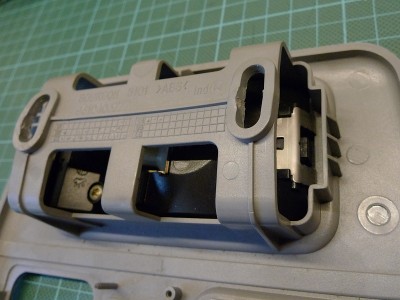 2012-09-26 003 Peugeot 306 - Innenraumleuchte von hinten_a.jpg (213.57 KiB) 1489 mal betrachtet 2012-09-26 003 Peugeot 306 - Innenraumleuchte von hinten_a.jpg