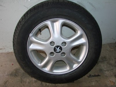 Räder 406 003.JPG (83.76 KiB) 1125 mal betrachtet Räder 406 003.JPG