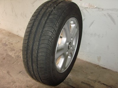 Räder 406 006.JPG (77.93 KiB) 1125 mal betrachtet Räder 406 006.JPG