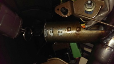 Zündschloss.jpg (74.38 KiB) 1972 mal betrachtet Zündschloss.jpg