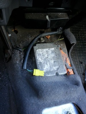 Stecker an MIttelkonsole_450x600.jpg (61.44 KiB) 3037 mal betrachtet Stecker an MIttelkonsole_450x600.jpg