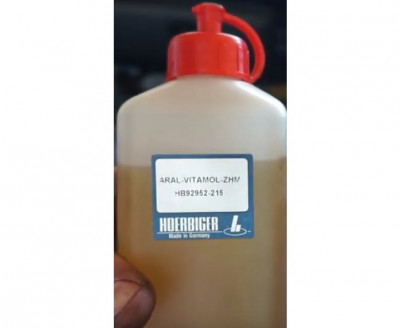 Hydrauliköl.jpg (27.28 KiB) 7142 mal betrachtet Hydrauliköl.jpg