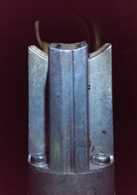 Bolzen seitlich.jpg (79.46 KiB) 2515 mal betrachtet Bolzen seitlich.jpg