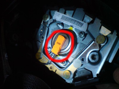 Airbag.jpg (82.92 KiB) 955 mal betrachtet Airbag.jpg